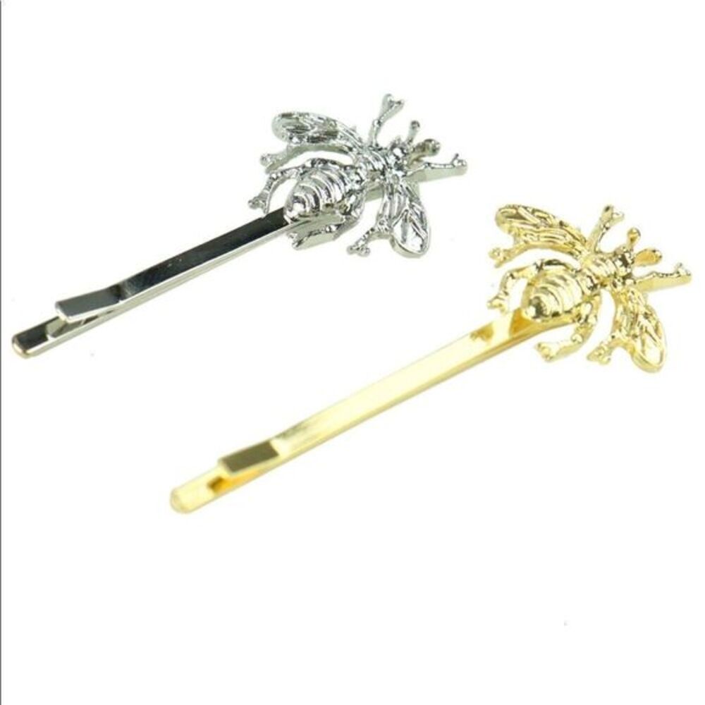 Set of 2 bee hair pins